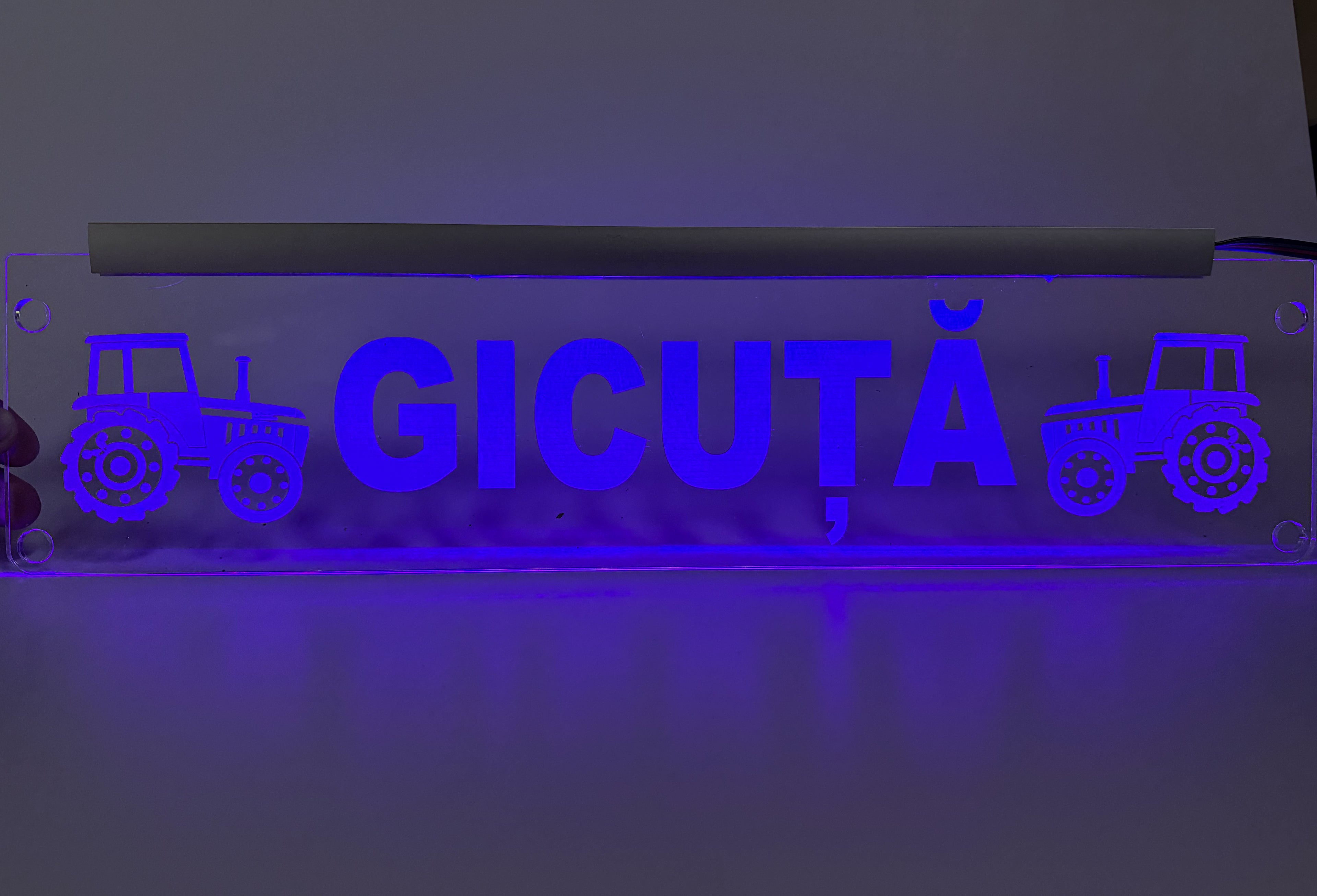Plăcuță LED Tractoraș