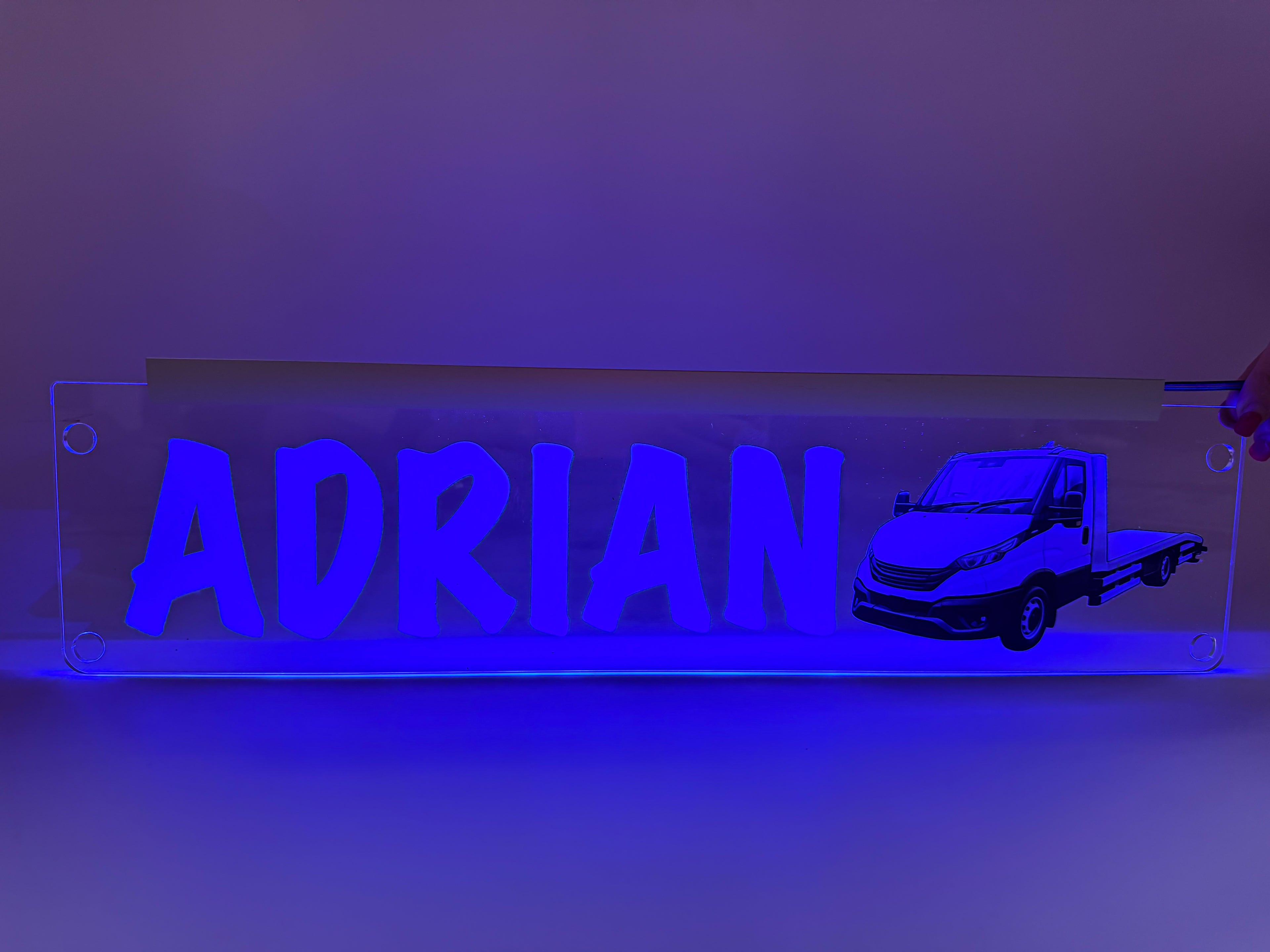 Plăcută LED 3D - Tractari auto