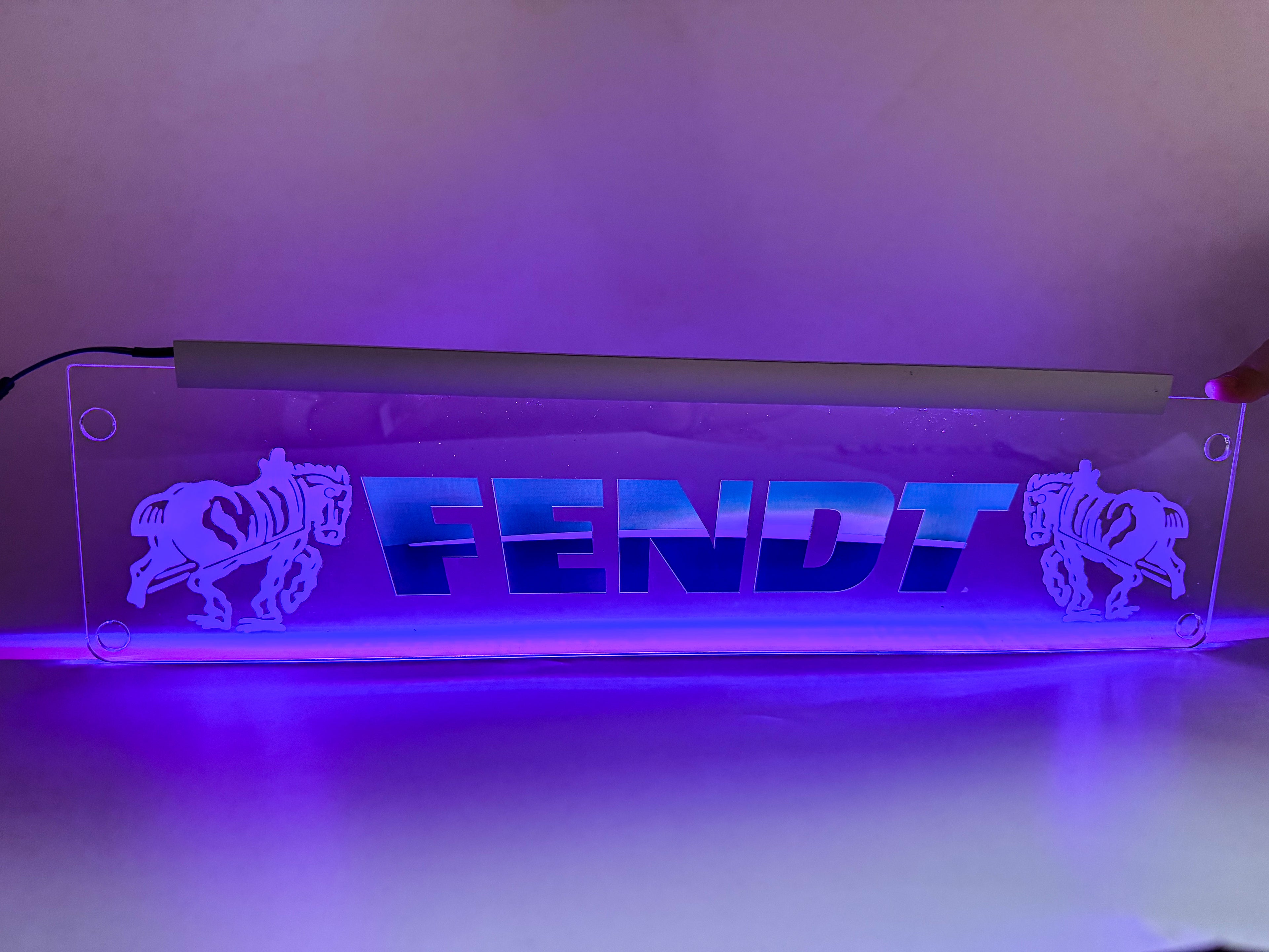Plăcută LED 3D - FENDT