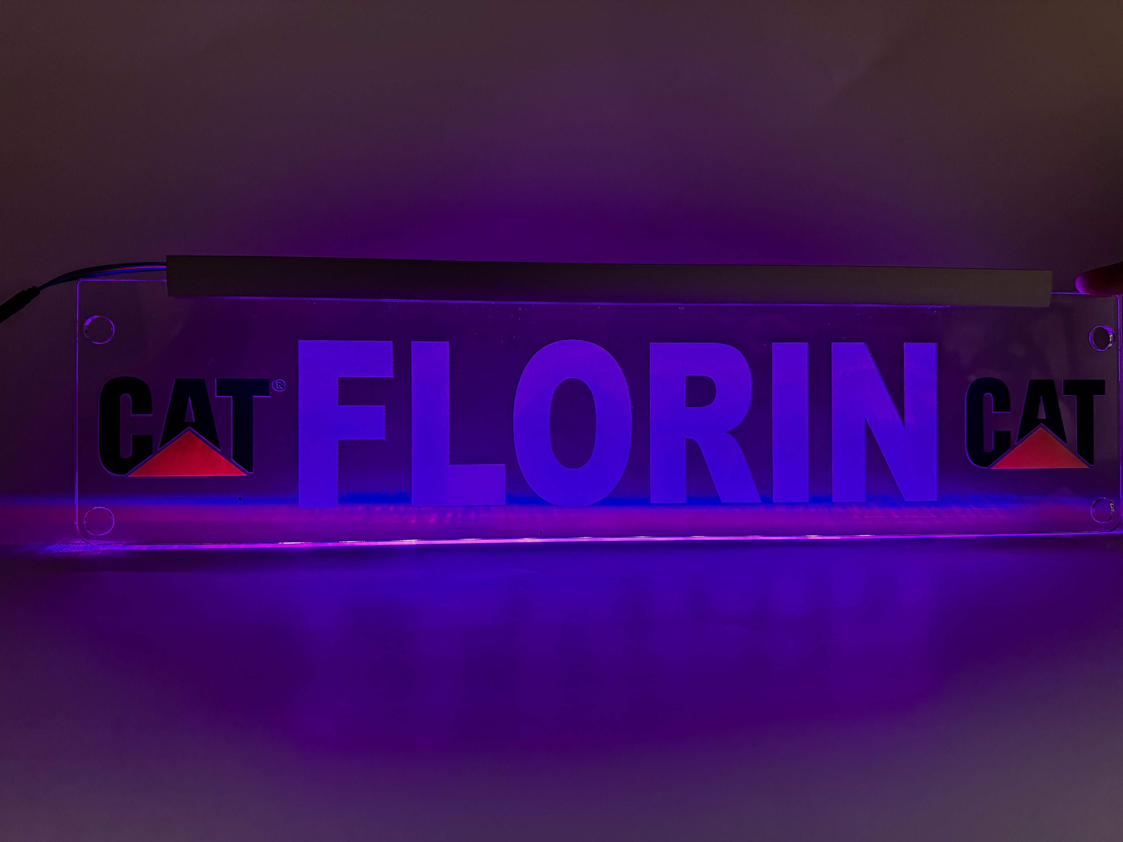 Plăcută LED 3D -  Utilaje CAT Logo 1